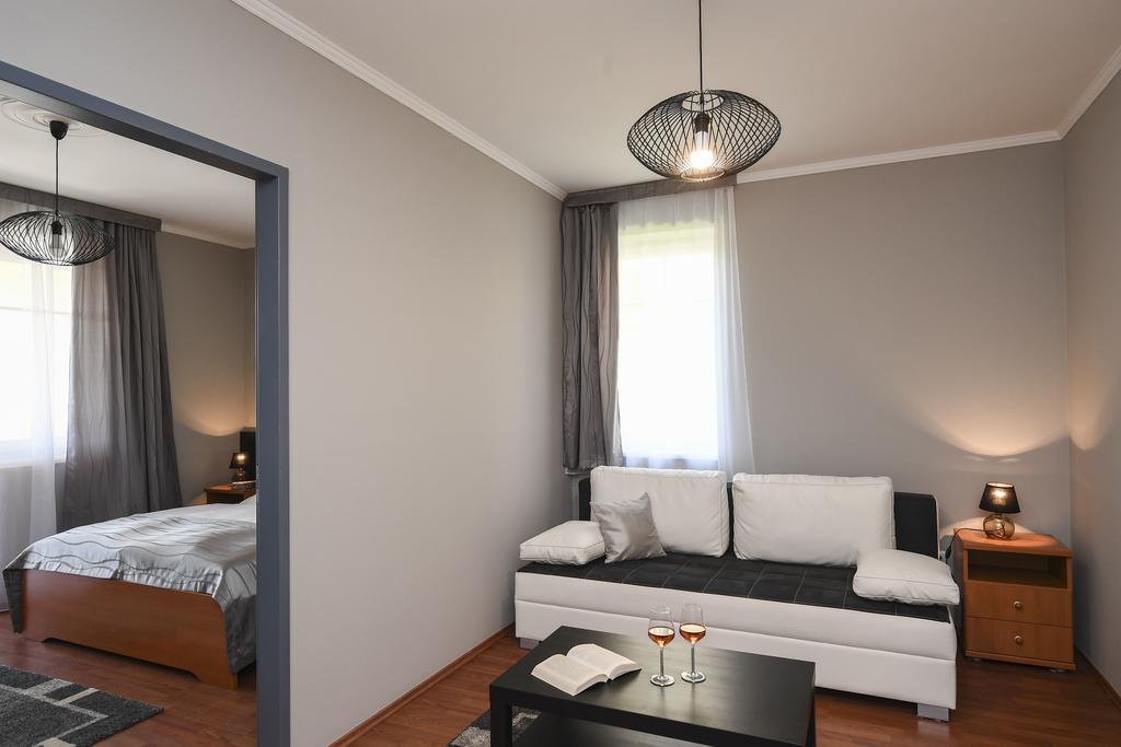 Salt Hill Apartmanok 에게르잘록 외부 사진